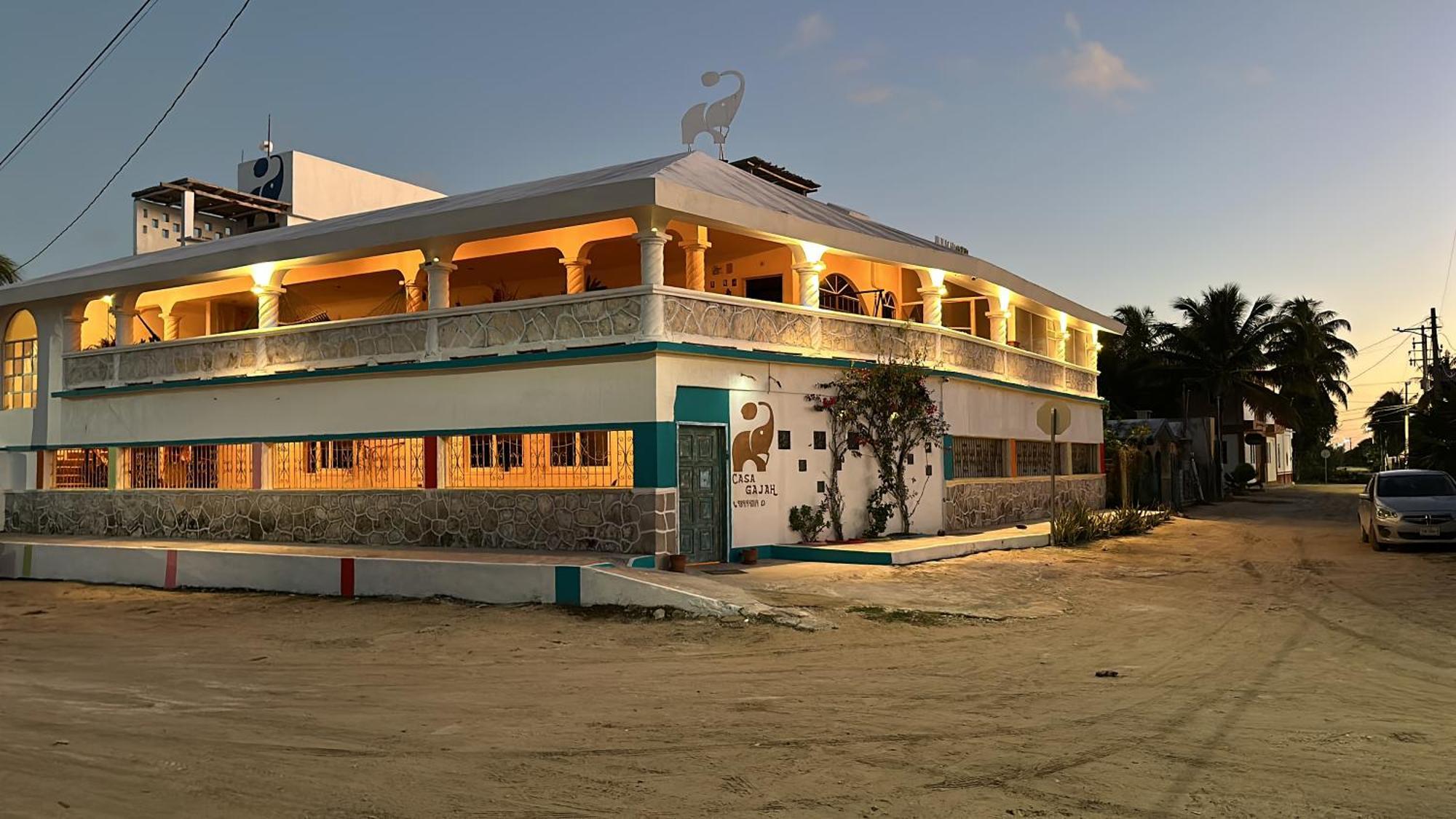 Casa Gajah HotЕль-Куйо Екстер'єр фото