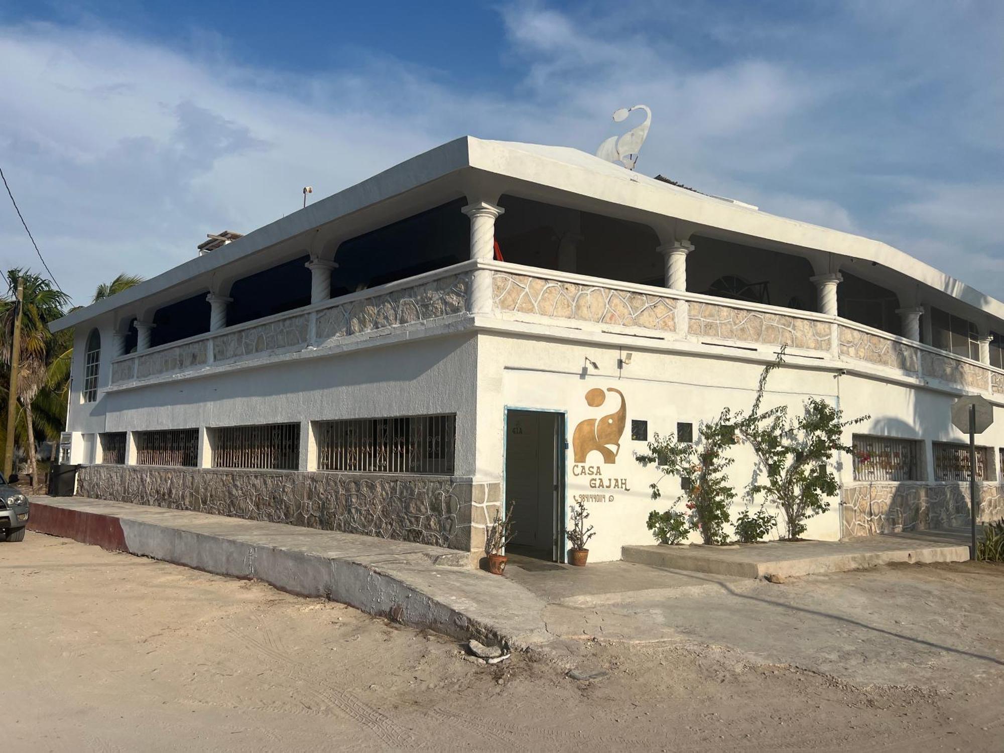 Casa Gajah HotЕль-Куйо Екстер'єр фото